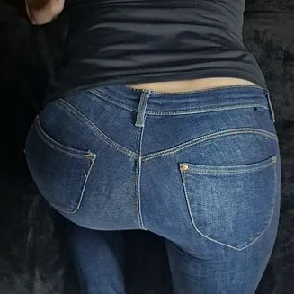 LenaBlackSummer
