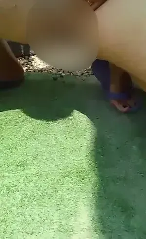 Outdoor Piss